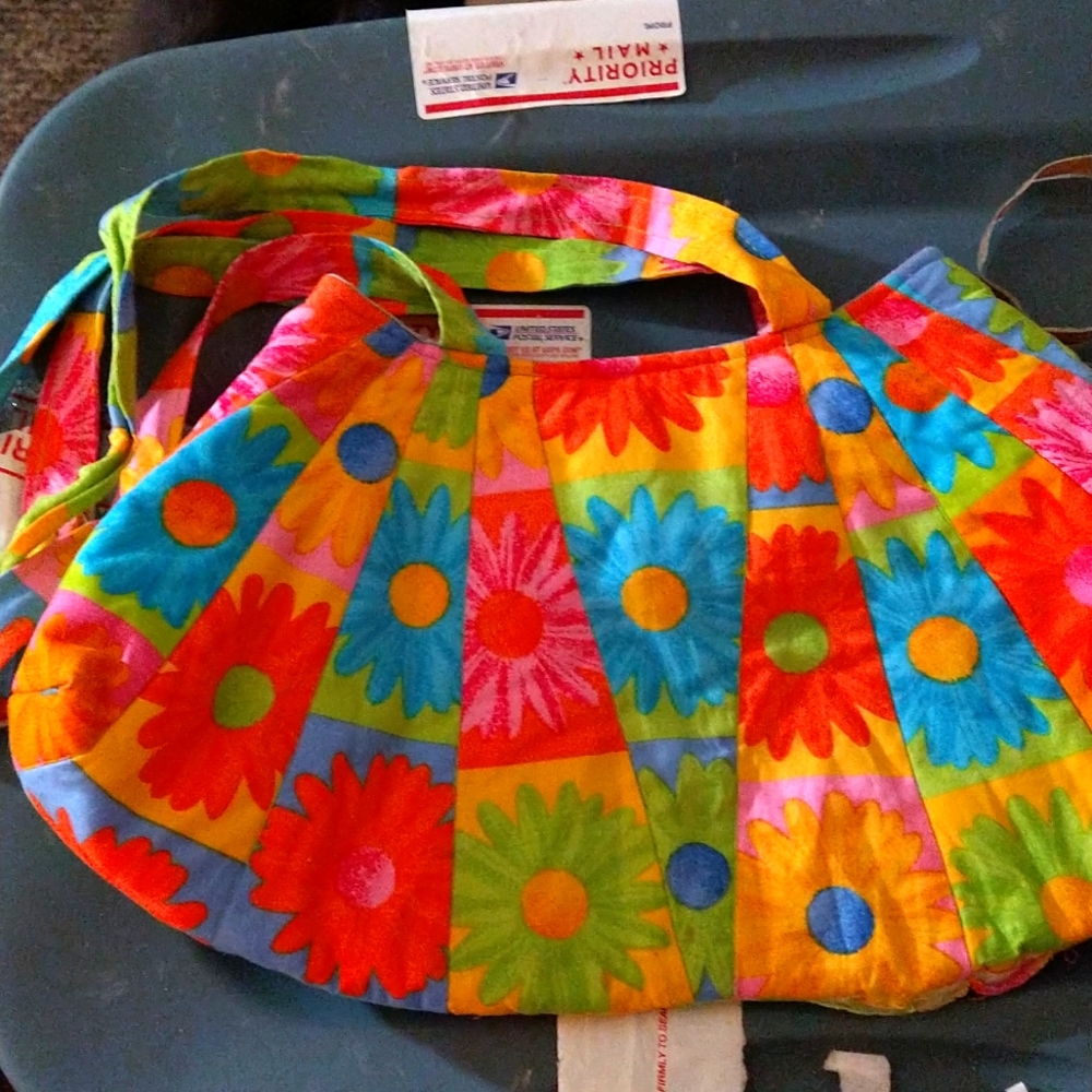 Cute! Handmade Floral Shoulder Bag